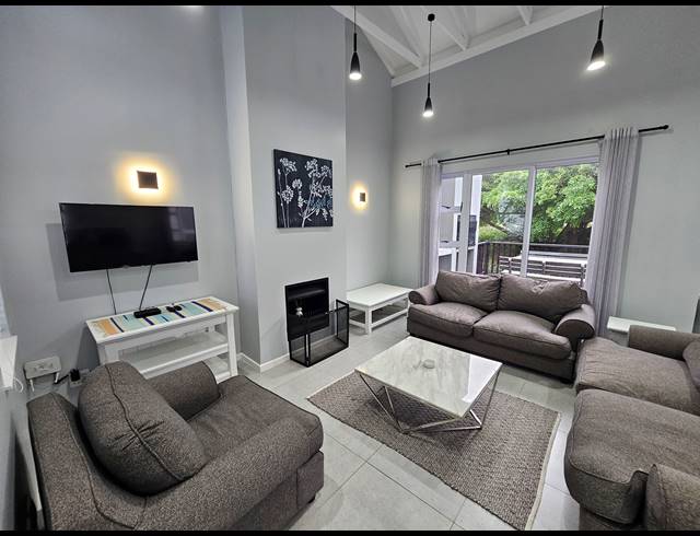 2 BEDROOM DUPLEX FOR SALE IN MOSSEL BAY CENTRAL